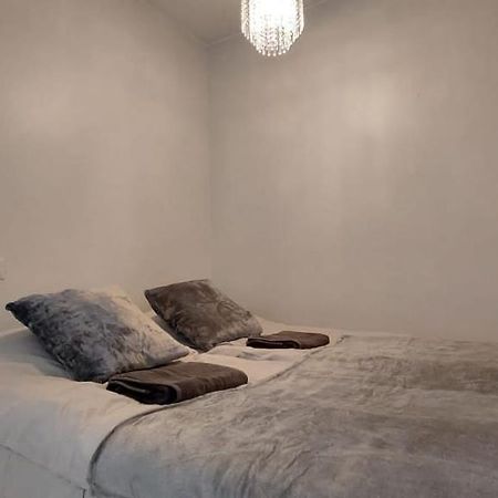 City Home Taimi 罗瓦涅米 外观 照片